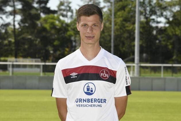 04.07.2019 - 1. FC Nuernberg FCN Club - Saison 2019 2012 - Fototermin Porträttermin - - Patrick Erras (29, 1. FC Nürnberg FCN ) Einzelbild Einzelfoto Portrait Porträt Kopfbild