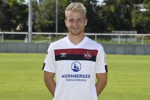 04.07.2019 - 1. FC Nuernberg FCN Club - Saison 2019 2012 - Fototermin Porträttermin - - Simon Rhein (38, 1. FC Nürnberg FCN ) Einzelbild Einzelfoto Portrait Porträt Kopfbild
