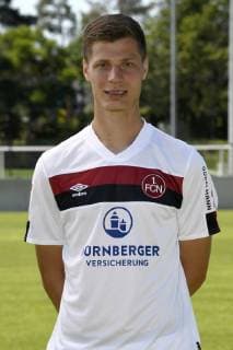 04.07.2019 - 1. FC Nuernberg FCN Club - Saison 2019 2012 - Fototermin Porträttermin - - Patrick Erras (29, 1. FC Nürnberg FCN ) Einzelbild Einzelfoto Portrait Porträt Kopfbild