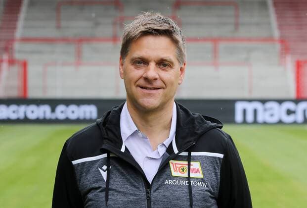 Sportdirektor Manager Geschäftsführer Profifußball Oliver Ruhnert Fußball Fussball Bundesliga Herren DFL Porträttermin Saison 2019 2020 06.07.2019 1.FC Union Berlin FCU Kader, Vorstellung, Präsentation, Pressetermin