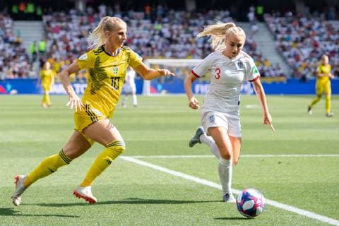 190706 Sofia Jakobsson of Sweden and Alex Greenwood of England during the FIFA Women s World Cup bronze medal game between England and Sweden on July 6, 2019 in Nice. Photo: Petter Arvidson Bildbyran Kod PA 180104 bbeng fotboll football fotball soccer dam women kvinner frankrike france vm vm 2019 verdensmesterskap världsmästerskap fifa women s world cup 2019 world cup Sweden sverige England bronsfinal bronze medal match bronsmatch third place playoff Copyright: PETTERxARVIDSON BB190706PA028