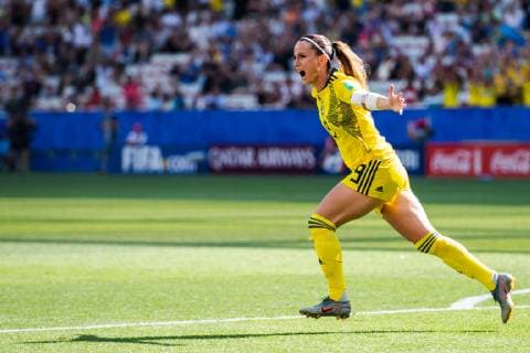 190706 Kosovare Asllani of Sweden celebrates after 1-0 during the FIFA Women s World Cup bronze medal game between England and Sweden on July 6, 2019 in Nice. Photo: Petter Arvidson Bildbyran Kod PA 180104 bbeng fotboll football fotball soccer dam women kvinner frankrike france vm vm 2019 jubel verdensmesterskap världsmästerskap fifa women s world cup 2019 world cup Sweden sverige England bronsfinal bronze medal match bronsmatch third place playoff Copyright: PETTERxARVIDSON BB190706PA040