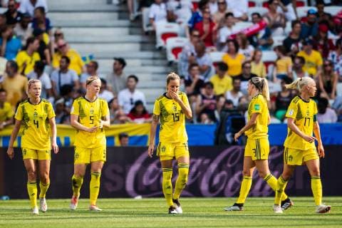 190706 Hanna Glas, Nilla Fischer, Nathalie Björn and Caroline Seger of Sweden look dejected after 2-1 during the FIFA Women s World Cup bronze medal game between England and Sweden on July 6, 2019 in Nice. Photo: Petter Arvidson Bildbyran Kod PA 180104 bbeng fotboll football fotball soccer dam women kvinner frankrike france vm vm 2019 depp verdensmesterskap världsmästerskap fifa women s world cup 2019 world cup Sweden sverige England bronsfinal bronze medal match bronsmatch third place playoff Copyright: PETTERxARVIDSON BB190706PA051