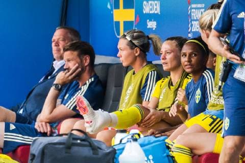 190706 Fridolina Rolfö of Sweden with bandage around her foot during the FIFA Women s World Cup bronze medal game between England and Sweden on July 6, 2019 in Nice. Photo: Simon Hastegard Bildbyran Kod SH 180104 bbeng fotboll football fotball soccer dam women kvinner frankrike france vm vm 2019 verdensmesterskap världsmästerskap fifa women s world cup 2019 world cup bronsmatch Third Place Play Off england sweden sverige Copyright: SIMONxHASTEGARD BB190706SH036