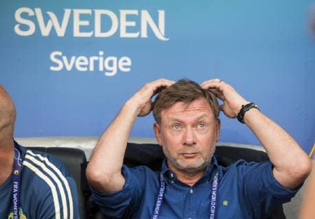 (190706) -- NICE, July 6, 2019 -- Head Coach Peter Gerhardsson of Sweden reacts during the 3rd place match between England and Sweden at the 2019 FIFA Women s World Cup in Nice, France on July 6, 2019. ) (SP)FRANCE-NICE-2019 FIFA WOMEN S WORLD CUP-3RD PLACE MATCH-ENGLAND VS SWEDEN XiaoxYijiu 