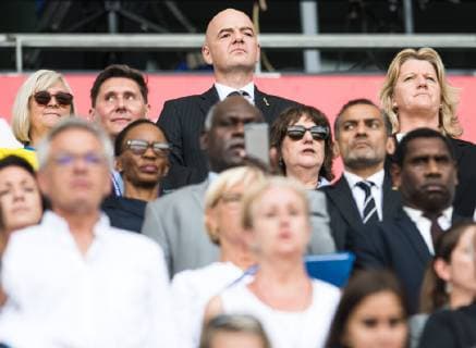 (190706) -- NICE, July 6, 2019 -- Gianni Infantino(Top C) watches the 3rd place match between England and Sweden at the 2019 FIFA Women s World Cup in Nice, France on July 6, 2019. ) (SP)FRANCE-NICE-2019 FIFA WOMEN S WORLD CUP-3RD PLACE MATCH-ENGLAND VS SWEDEN XiaoxYijiu 
