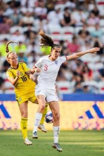 190706 Julia Zigiotti Olme of Sweden and Jill Scott of England during the FIFA Women s World Cup bronze medal game between England and Sweden on July 6, 2019 in Nice. Photo: Petter Arvidson Bildbyran Kod PA 180104 bbeng fotboll football fotball soccer dam women kvinner frankrike france vm vm 2019 verdensmesterskap världsmästerskap fifa women s world cup 2019 world cup Sweden sverige England bronsfinal bronze medal match bronsmatch third place playoff Copyright: PETTERxARVIDSON BB190706PA096