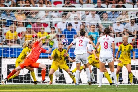 190706 Nilla Fischer and goalkeeper Hedvig Lindahl of Sweden saves from Lucy Bronze of England during the FIFA Women s World Cup bronze medal game between England and Sweden on July 6, 2019 in Nice. Photo: Petter Arvidson Bildbyran Kod PA 180104 bbeng fotboll football fotball soccer dam women kvinner frankrike france vm vm 2019 verdensmesterskap världsmästerskap fifa women s world cup 2019 world cup Sweden sverige England bronsfinal bronze medal match bronsmatch third place playoff Copyright: PETTERxARVIDSON BB190706PA108
