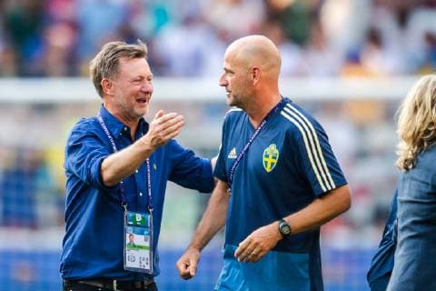 190706 Peter Gerhardsson, Head coach and Magnus Wikman, assistant coach of Sweden celebrate winning bronze after the FIFA Women s World Cup bronze medal game between England and Sweden on July 6, 2019 in Nice. Photo: Simon Hastegard Bildbyran Kod SH 180104 bbeng fotboll football fotball soccer dam women kvinner frankrike france vm vm 2019 jubel verdensmesterskap världsmästerskap fifa women s world cup 2019 world cup bronsmatch Third Place Play Off england sweden sverige Copyright: SIMONxHASTEGARD BB190706SH071