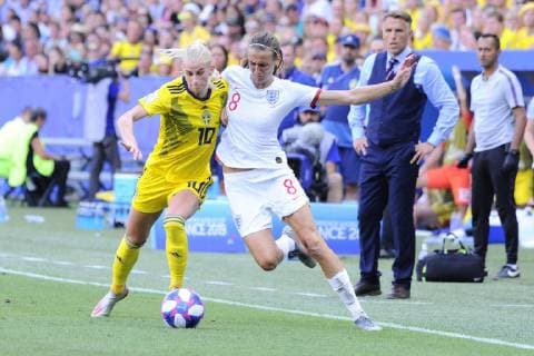 Sofia Jakobsson (Suede) - Jill Scott (Angleterre) FOOTBALL: Coupe du monde feminine - Angleterre vs Suede - petite finale - Nice - 06 07 2019 NorbertScanella PanoramiC 