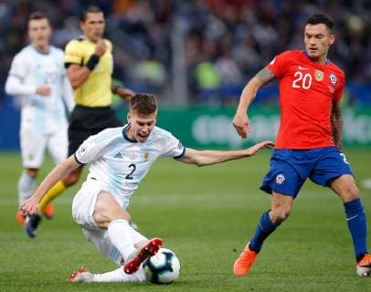 Argentina vs. Chile SÃO PAULO, SP - 06.07.2019: ARGENTINA VS. CHILE - Juan Foyth of Argentina is missing during a match between Argentina and Chile, valid for the third place match of the Copa América 2019, held this Saturday (06) at the Corinthians Arena in São Paulo, SP. (Photo: Marcelo Machado de Melo Fotoarena) x1759213x  MarceloxMachadoxdexMelo