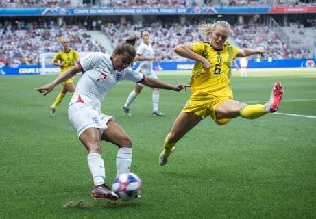 (190707) -- NICE, July 7, 2019 -- Magdalena Eriksson (R) of Sweden vies with Nikita Parris of England during the 3rd place match between England and Sweden at the 2019 FIFA Women s World Cup in Nice, France on July 6, 2019. ) (SP)FRANCE-NICE-2019 FIFA WOMEN S WORLD CUP-3RD PLACE MATCH-ENGLAND VS SWEDEN XiaoxYijiu 