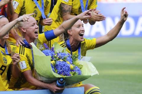 Podium - Equipe de Suede - Caroline Seger (Suede) FOOTBALL: Coupe du monde feminine - Angleterre vs Suede - petite finale - Nice - 06 07 2019 NorbertScanella PanoramiC 