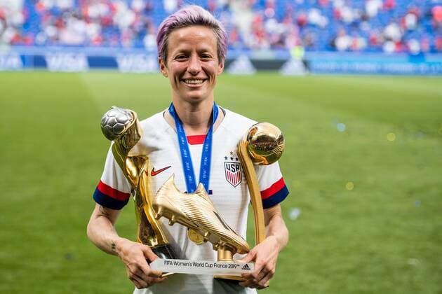 IMAGO Iconic Moments, Fußball - Frauen Sport Themen der Woche KW27 190707 Megan Rapinoe of USA celebrates winning the FIFA Women s World Cup final between USA and Netherlands on July 7, 2019 in Lyon. Photo: Petter Arvidson Bildbyran Kod PA 92316 bbeng fotboll football fotball soccer dam women kvinner frankrike france vm vm 2019 verdensmesterskap världsmästerskap fifa women s world cup 2019 world cup USA netherlands nederländerna final vm-final celebration jubel *** 190707 Megan Rapinoe of USA celebrates winning the FIFA Womens World Cup final between USA and Netherlands on July 7, 2019 in Lyon Photo Petter Arvidson Picture Agency Code PA 92316 bbeng soccer football soccer womens women women france france world cup world championships 2019 world championship fifa womens world championships world cup 2019 world cup usa netherlands netherlands final vm final celebration cheers,  Copyright: PETTERxARVIDSON BB190707PA144