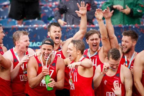 Beachhandball, EM in Polen Team Denmark during the Beach Handball EURO 2019, ceremony, Stare Jablonki, Poland, 07.07.2019, Mandatory Credit © Jozo Cabraja kolektiff. , Jablonki