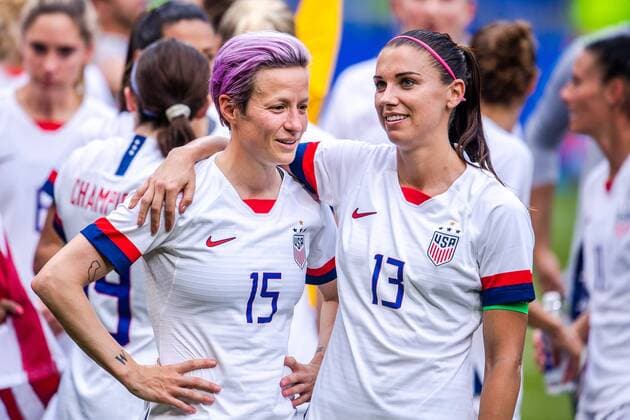 190707 Megan Rapinoe and Alex Morgan of USA celebrate after winning the the FIFA Women s World Cup final between USA and Netherlands on July 7, 2019 in Lyon. Photo: Simon Hastegard Bildbyran Kod SH 180106 bbeng fotboll football fotball soccer dam women kvinner frankrike france vm vm 2019 verdensmesterskap världsmästerskap fifa women s world cup 2019 world cup usa netherlands nederländerna final vm-final jubel guld gold pokal Copyright: SIMONxHASTEGARD BB190707SH099