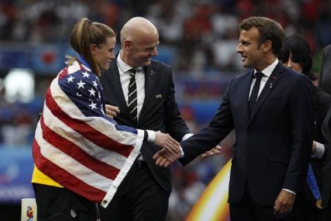 USA x Holland LYON, LY - 07.07.2019: USA X HOLLAND - Alyssa Naeher of the United States receives medal of FIFA President Gianni Infantino and the President of France Emmanuel Macron after the United States win the 2019 FIFA Women& 39;rld Cup Cup Final 2-0 against the Netherlands at the Lyon Stadium in Lyon , France. (Photo: RichCallis Fotoaotoarena) x1759477x  RichardxCallis