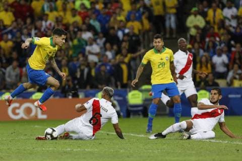 Brazil vs. Peru RIO DE JANEIRO, RJ - 07.07.2019: BRAZIL VS. PERU - Philippe Coutinho during a match between Brazil and Peru, valid for the Copa América 2019 Final, held this Sunday (07) at the Maracanã Stadium in Rio de Janeiro, RJ. (Photo: Ricardo Moreira Fotoarena) x1759766x  RicardoxMoreira