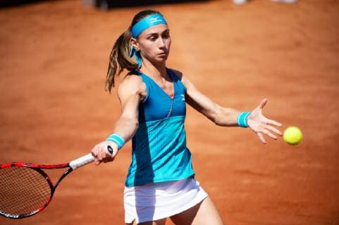 190708 Aleksandra Krunic, Serbien, under en match i tennis under dag 1 av Swedish open den 8 juli 2019 i Bastad. Copyright: EMILxLANGVAD BB190708BB320