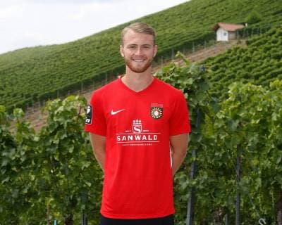 Korbinian Burger ; Sonnenhof Grossaspach . Porträttermin SG Sonnenhof Grossaspach 2019-2020 . Grossaspach, GER, 08.07.2019 ,Fussball 3. Liga 2019 2020 .