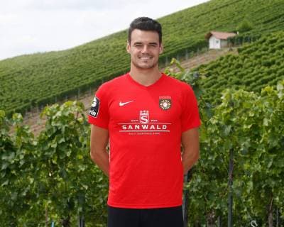 Julian Leist ; Sonnenhof Grossaspach . Porträttermin SG Sonnenhof Grossaspach 2019-2020 . Grossaspach, GER, 08.07.2019 ,Fussball 3. Liga 2019 2020 .