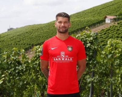 Kai Brünker ; Sonnenhof Grossaspach . Porträttermin SG Sonnenhof Grossaspach 2019-2020 . Grossaspach, GER, 08.07.2019 ,Fussball 3. Liga 2019 2020 .