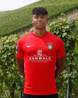 Niklas Sommer ; Sonnenhof Grossaspach . Porträttermin SG Sonnenhof Grossaspach 2019-2020 . Grossaspach, GER, 08.07.2019 ,Fussball 3. Liga 2019 2020 .