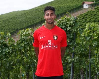 Orrin McKinzze Gaines II ; Sonnenhof Grossaspach . Porträttermin SG Sonnenhof Grossaspach 2019-2020 . Grossaspach, GER, 08.07.2019 ,Fussball 3. Liga 2019 2020 .