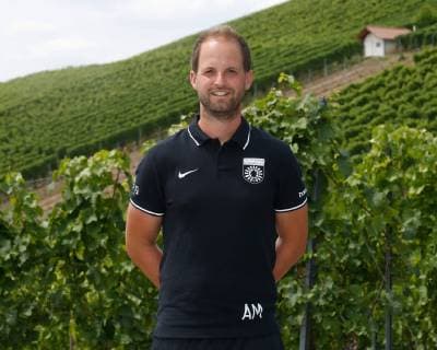 Athletiktrainer Axel Mäder ; Sonnenhof Grossaspach . Porträttermin SG Sonnenhof Grossaspach 2019-2020 . Grossaspach, GER, 08.07.2019 ,Fussball 3. Liga 2019 2020 .