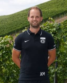 Athletiktrainer Axel Mäder ; Sonnenhof Grossaspach . Porträttermin SG Sonnenhof Grossaspach 2019-2020 . Grossaspach, GER, 08.07.2019 ,Fussball 3. Liga 2019 2020 .
