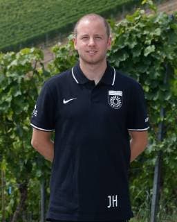Physiotherapeut Jonas Halder ; Sonnenhof Grossaspach . Porträttermin SG Sonnenhof Grossaspach 2019-2020 . Grossaspach, GER, 08.07.2019 ,Fussball 3. Liga 2019 2020 .