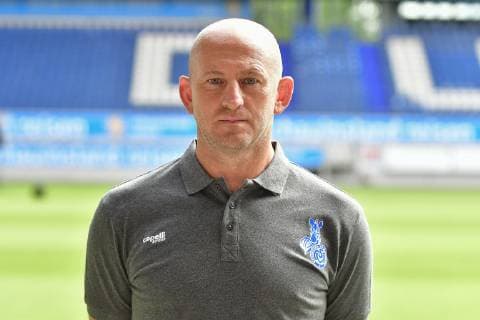 GER, offizieller Fototermin Porträttermin Portraettermin MSV Duisburg Cheftrainer Thorsten Lieberknecht; MSV Duisburg; 3. Liga - DFB, Porträttermin 2019 2020 quer, Querformat