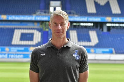GER, offizieller Fototermin Porträttermin Portraettermin MSV Duisburg Torwart- Trainer Sven Beuckert; MSV Duisburg; 3. Liga - DFB, Porträttermin 2019 2020 quer, Querformat