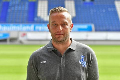 GER, offizieller Fototermin Porträttermin Portraettermin MSV Duisburg Zeugwart Tim Schmitz; MSV Duisburg; 3. Liga - DFB, Porträttermin 2019 2020 quer, Querformat