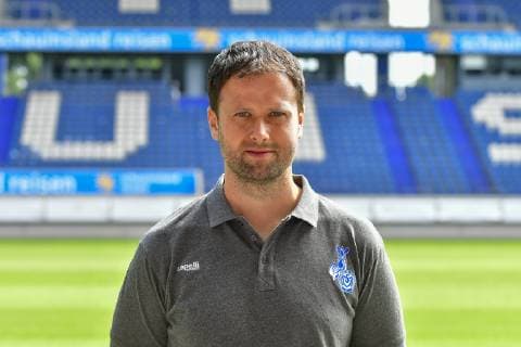 GER, offizieller Fototermin Porträttermin Portraettermin MSV Duisburg Physiotherapeut Oliver Grabowsk; MSV Duisburg; 3. Liga - DFB, Porträttermin 2019 2020 quer, Querformat