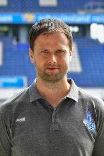 GER, offizieller Fototermin Porträttermin Portraettermin MSV Duisburg Physiotherapeut Oliver Grabowsk; MSV Duisburg; 3. Liga - DFB, Porträttermin 2019 2020 hoch, Hochformat
