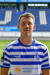 GER, offizieller Fototermin Porträttermin Portraettermin MSV Duisburg Spieler Connor Krempicki; MSV Duisburg; 3. Liga - DFB, Porträttermin 2019 2020 hoch, Hochformat