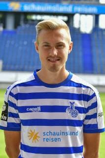 GER, offizieller Fototermin Porträttermin Portraettermin MSV Duisburg Spieler Lukas Daschner; MSV Duisburg; 3. Liga - DFB, Porträttermin 2019 2020 hoch, Hochformat