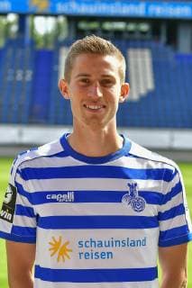 GER, offizieller Fototermin Porträttermin Portraettermin MSV Duisburg Spieler Arne Sicker; MSV Duisburg; 3. Liga - DFB, Porträttermin 2019 2020 hoch, Hochformat