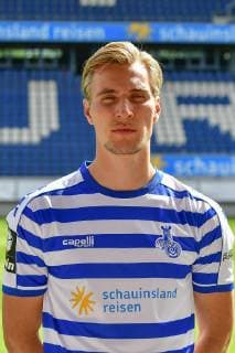 GER, offizieller Fototermin Porträttermin Portraettermin MSV Duisburg Spieler Vincent Vermeij; MSV Duisburg; 3. Liga - DFB, Porträttermin 2019 2020 hoch, Hochformat