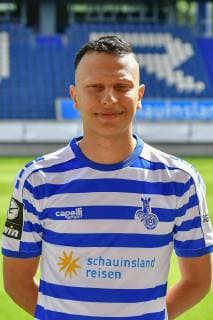 GER, offizieller Fototermin Porträttermin Portraettermin MSV Duisburg Spieler Cem Sabanci; MSV Duisburg; 3. Liga - DFB, Porträttermin 2019 2020 hoch, Hochformat