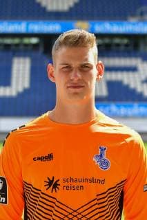 GER, offizieller Fototermin Porträttermin Portraettermin MSV Duisburg Spieler Keeper Jonas Brendiek; MSV Duisburg; 3. Liga - DFB, Porträttermin 2019 2020 hoch, Hochformat