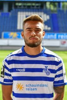 GER, offizieller Fototermin Porträttermin Portraettermin MSV Duisburg Spieler Joshua Bitter; MSV Duisburg; 3. Liga - DFB, Porträttermin 2019 2020 hoch, Hochformat