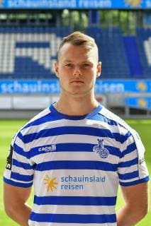GER, offizieller Fototermin Porträttermin Portraettermin MSV Duisburg Spieler Vincent Gembalies; MSV Duisburg; 3. Liga - DFB, Porträttermin 2019 2020 hoch, Hochformat