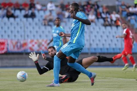 Fussball Champions League 2019 - 2020 9.7.2019, Fussball Europa League, UEFA Champions League, 2019-2020, Qualifikation, Runde 1, Luxemburg, Stade Josy Barthel, Luxemburg (LUX) - F91 Dudelange, Düdelingen, - FC Valletta (MLT) vl: Bertino Cabral Barbosa (Düdelingen 11) - Henry Bonello (Torwart Valletta 1)