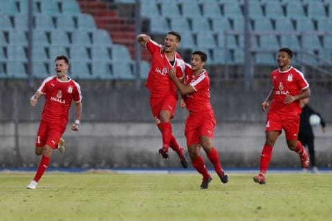 Valletta jubelt, freut sich, Jubel, Freude nach dem Tor zum 2:2 - Douglas Packer (Valletta 21), Jean Borg (Valletta 16), Nicholas Pulis (Valletta 22), Kyrian Nwoko (Valletta 14) 09.07.2019 Fussball Champions League Qualifikation, 1. Runde, Hinspiel, Saison 2019-2020 09.07.2019 LUX, CLQ, F91 Düdelingen (LUX) - FC Valletta (MLT) (Dudelange) Stade Josy Barthel, Luxemburg