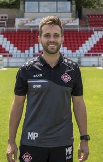 Max Pechtl (Physiotherapeut), FC Würzburger Kickers, 3.Liga, Porträttermin 2019 2020, Copyright: HMBxMedia xHeikoxBecker