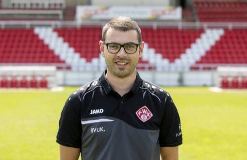 Klaus Orner (Betreuer), FC Würzburger Kickers, 3.Liga, Porträttermin 2019 2020, Copyright: HMBxMedia xHeikoxBecker