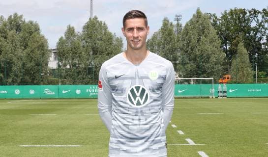 VfL Mannschaft+Portraits Koen Casteels; VfL Wolfsburg, 1.BL, PortraÌˆttermin 2019 2020, Wolfsburg