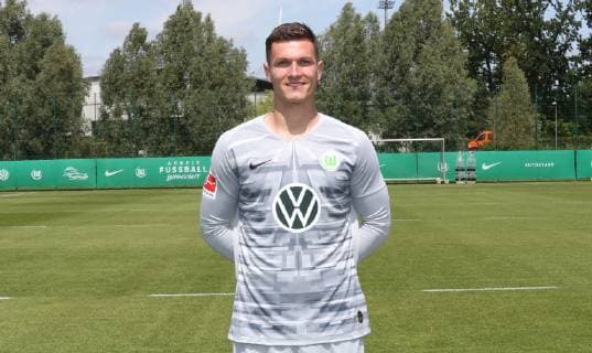 VfL Mannschaft+Portraits Pavao Pervan; VfL Wolfsburg, 1.BL, PortraÌˆttermin 2019 2020, Wolfsburg